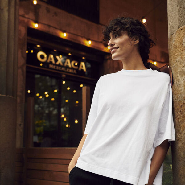 Over-T Woman Miniaturansicht